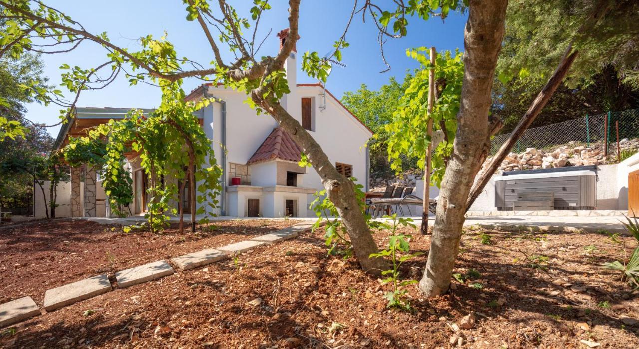 Al Pino Blue Property Премантура Екстер'єр фото