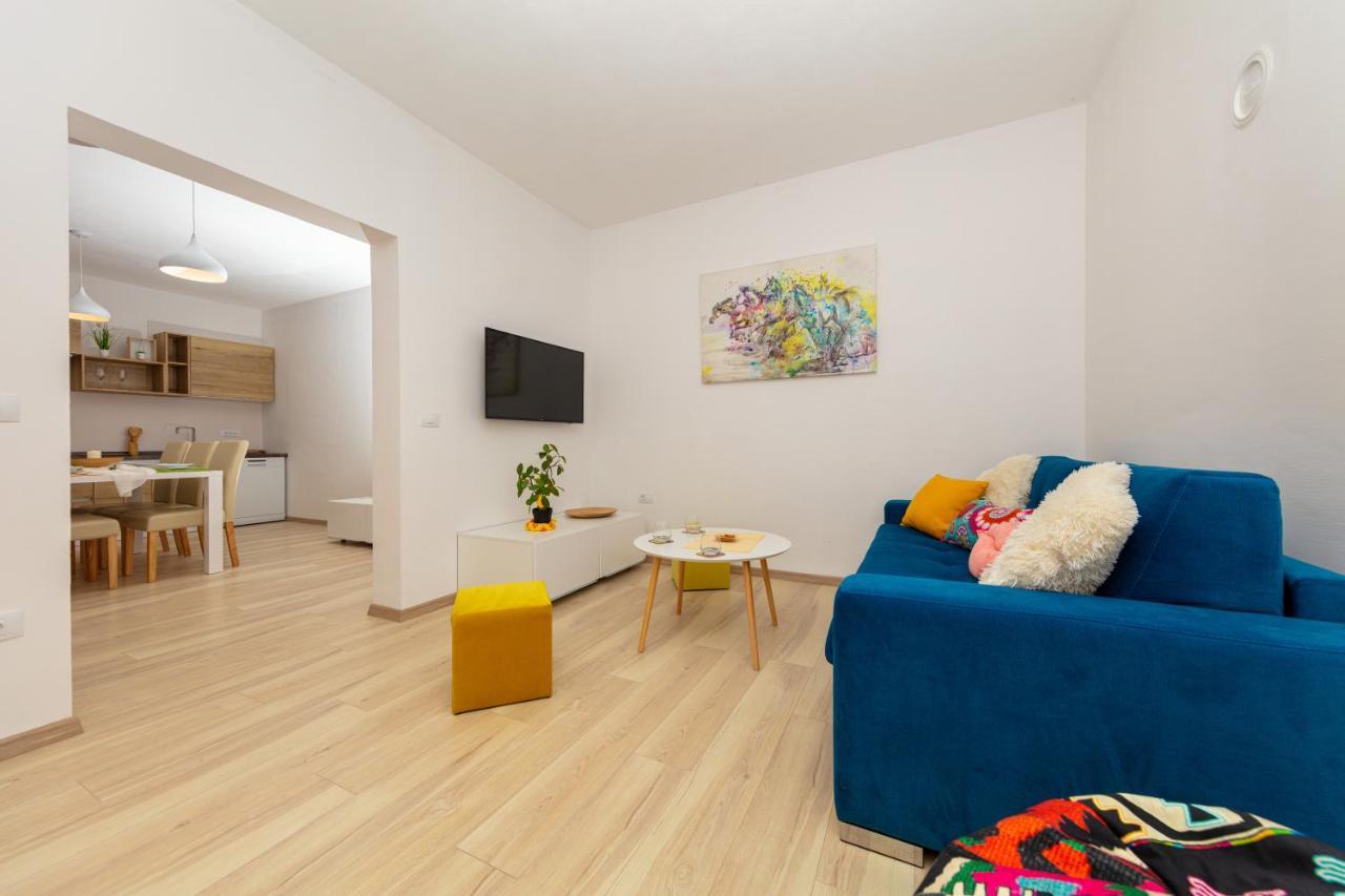 Al Pino Blue Property Премантура Екстер'єр фото