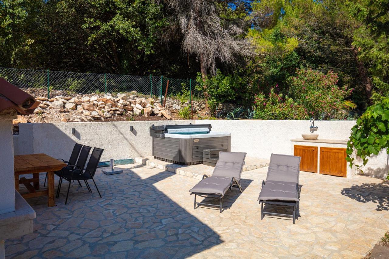 Al Pino Blue Property Премантура Екстер'єр фото