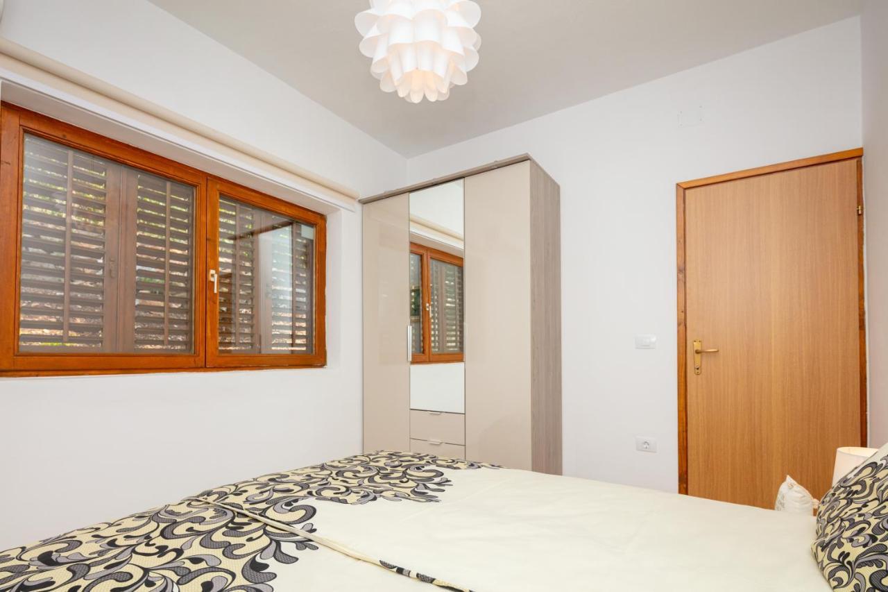 Al Pino Blue Property Премантура Екстер'єр фото