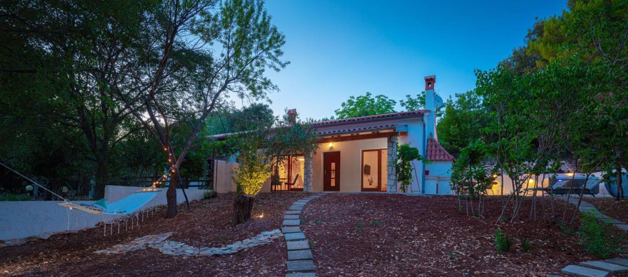 Al Pino Blue Property Премантура Екстер'єр фото